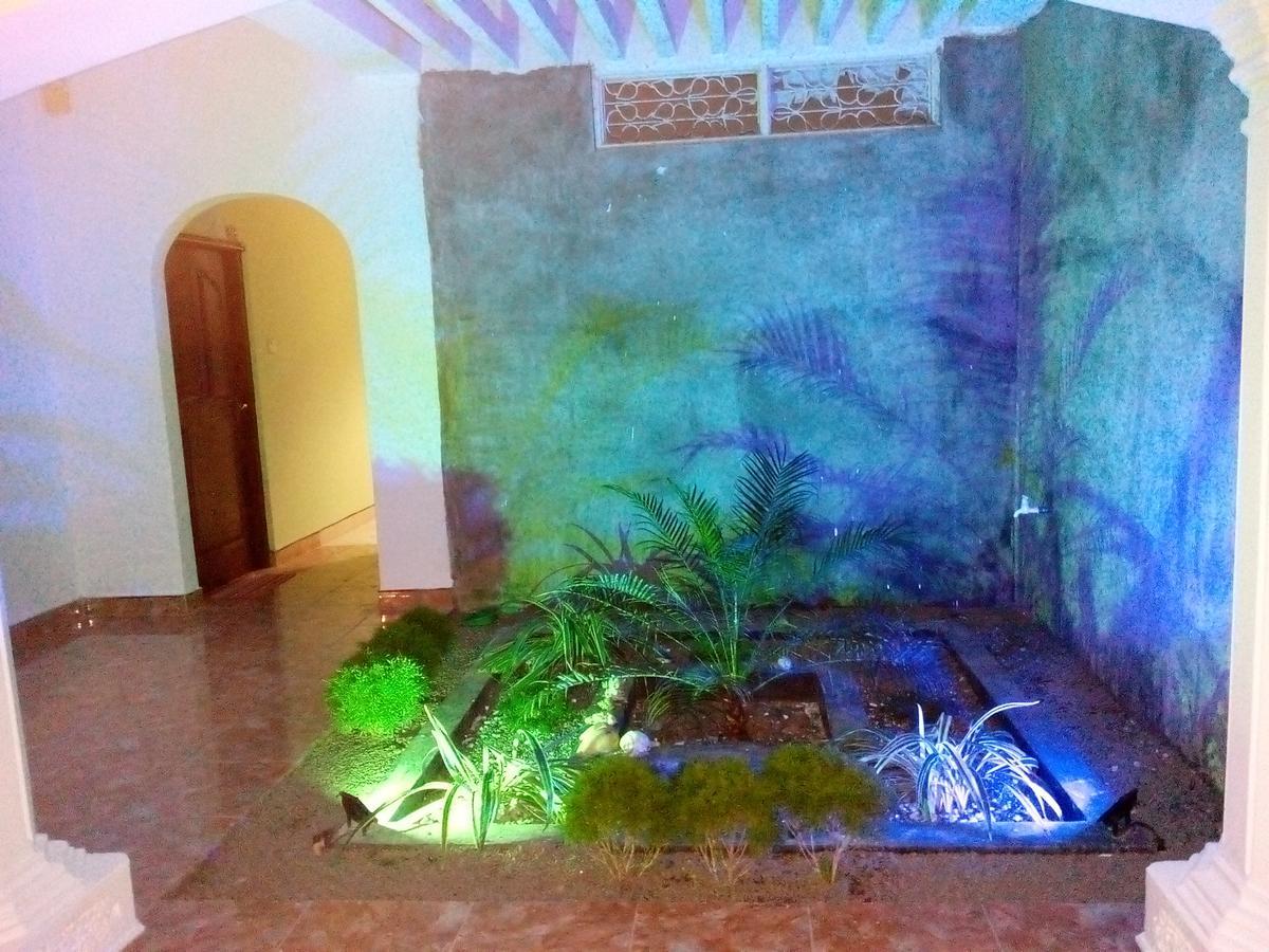Villa De Rosh Ettukala Bagian luar foto