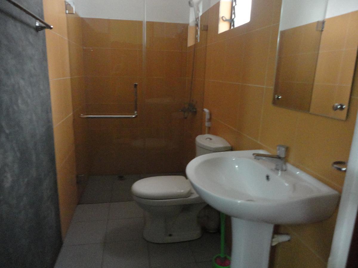Villa De Rosh Ettukala Bagian luar foto