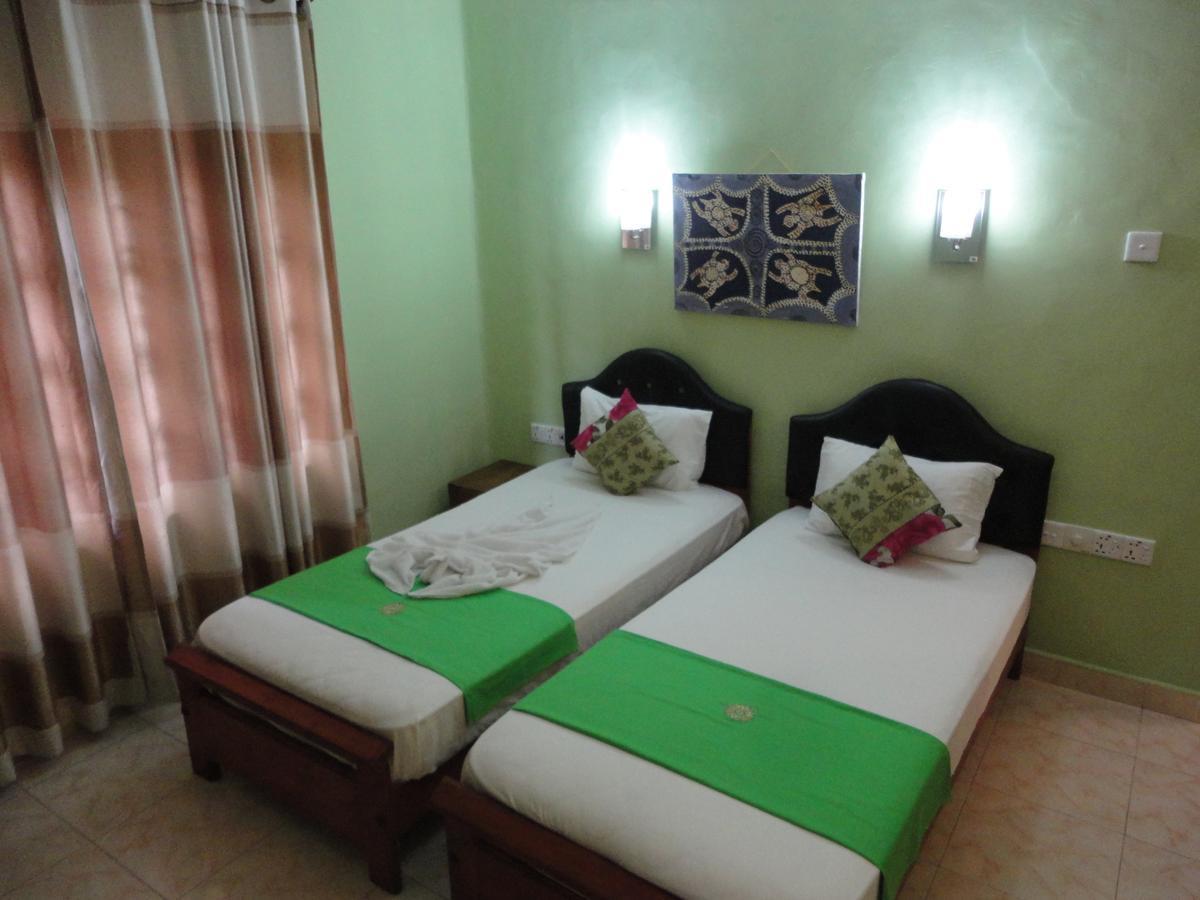 Villa De Rosh Ettukala Bagian luar foto